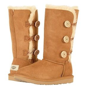 Ugg Bailey Button Boot ❤️